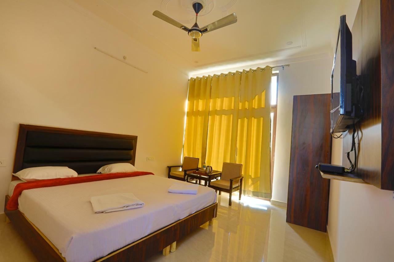 Hotel Tapovan Cottage Risikés Kültér fotó